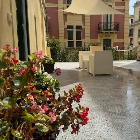 Urban Chic Free Wi-fi- شقة ساليرنو