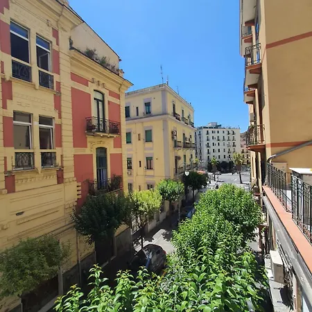 Urban Chic Free Wi-fi- Apartman