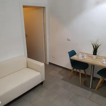 Urban Chic Free Wi-fi- Salerno